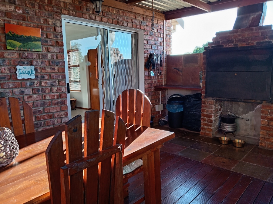 3 Bedroom Property for Sale in Strelitzia Park Eastern Cape